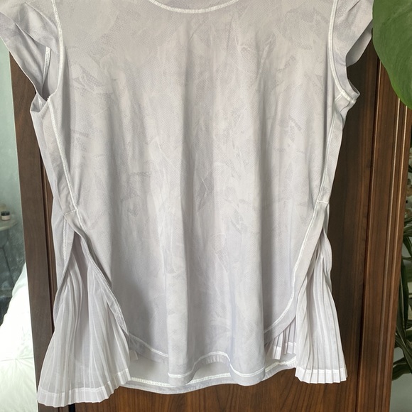Vintage soft lululemon sheer panel tee - Picture 6 of 6